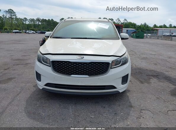 KNDMB5C18H6268106 2017 KIA SEDONA White Front view