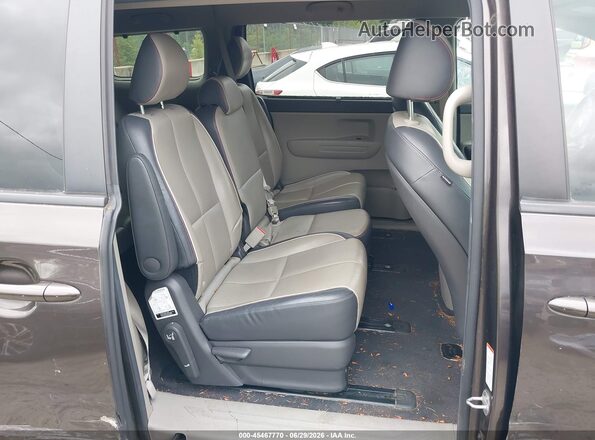 KNDMB5C18H6318454 2017 KIA SEDONA Gray VIN კოდის სტიკერის ხედი