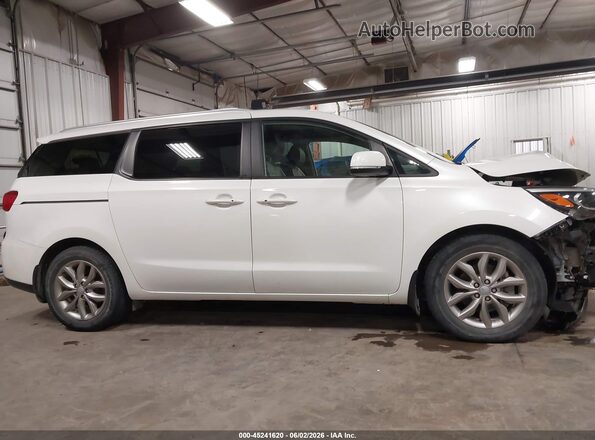 KNDMB5C18L6639497 2020 KIA SEDONA White Vista interior trasera