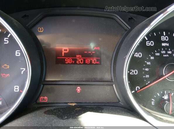 KNDMB5C19G6203764 2016 KIA SEDONA White უკანა სავარძლების ხედი