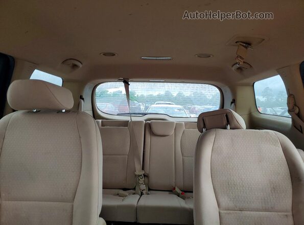 KNDMB5C19H6219304 2017 KIA SEDONA Beige Հետևի նստատեղերի տեսք