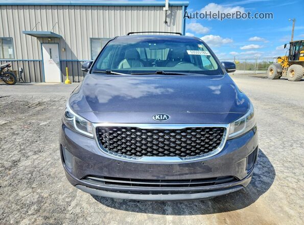 KNDMB5C19H6238712 2017 KIA SEDONA Gray Widok z przodu
