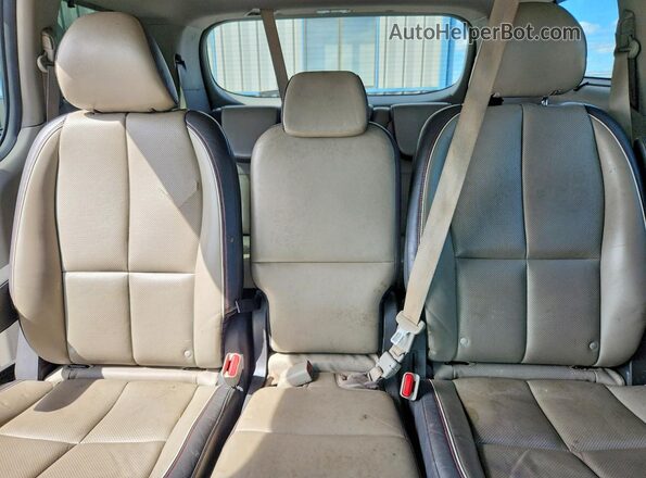 KNDMB5C19H6238712 2017 KIA SEDONA Gray Widok tylnych siedzeń