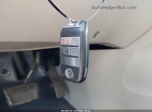 KNDMB5C19H6333089 2017 KIA SEDONA Gray წინა პანელის ხედი