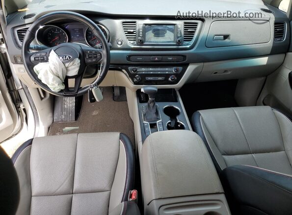 KNDMB5C19M6664569 2021 KIA SEDONA Silver 