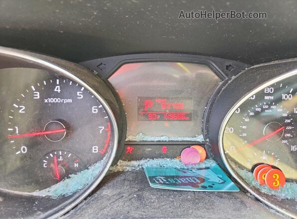 KNDMB5C1XH6228447 2017 KIA SEDONA Black Instrument cluster view