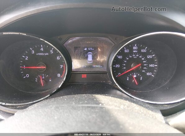KNDMB5C1XL6647598 2020 KIA SEDONA Brown Հետևի նստատեղերի տեսք