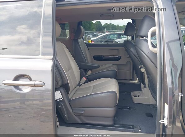 KNDMC5C12H6325803 2017 KIA SEDONA Gray VIN կոդի պիտակի տեսք