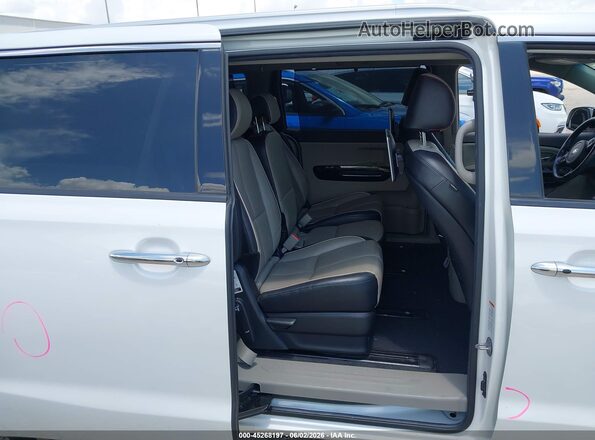 KNDMC5C18M6670943 2021 KIA SEDONA White Vista de la etiqueta del VIN