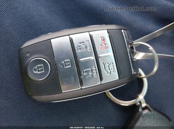 KNDMC5C18M6670943 2021 KIA SEDONA White Vista del salpicadero