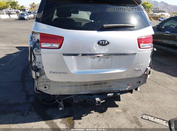 KNDME5C15G6142601 2016 KIA SEDONA Silver Widok z przodu