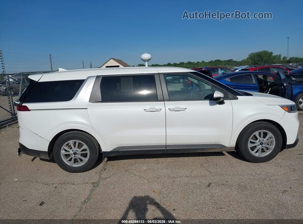 KNDNB4H31P6274482 2023 KIA CARNIVAL MPV White Вид задньої частини салону