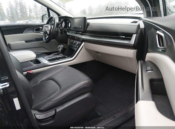 KNDNB4H36P6281637 2023 KIA CARNIVAL MPV Черный Вид салона спереди