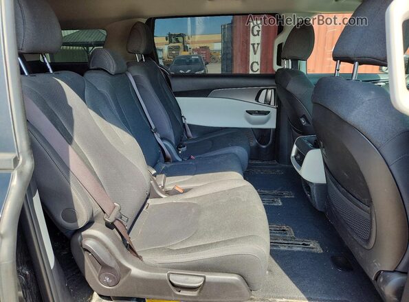 KNDNB5H39P6202547 2023 KIA CARNIVAL Черный Вид задней части салона