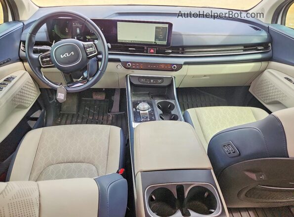 KNDNC5KA2S6061902 2025 KIA CARNIVAL Белый Вид панели приборов