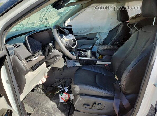 KNDNE5H30R6412660 2024 KIA CARNIVAL White Vista interior delantera