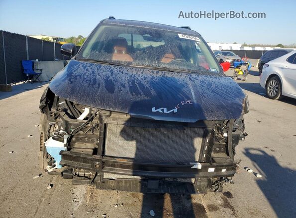 KNDNE5H39P6263095 2023 KIA CARNIVAL Gray Front view