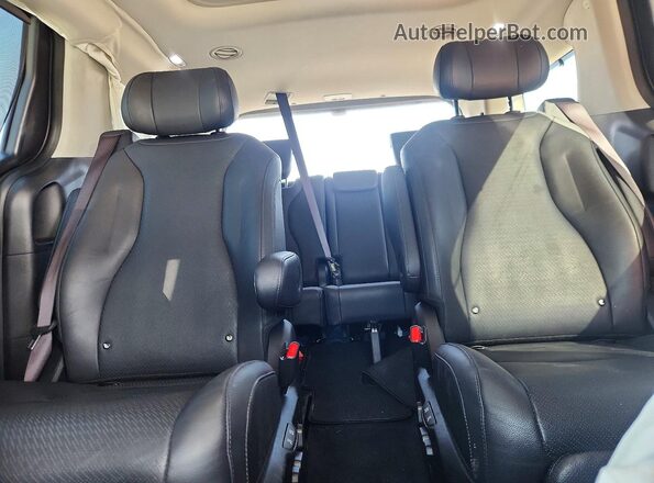 KNDNE5K36S6498054 2025 KIA CARNIVAL Black უკანა სავარძლების ხედი