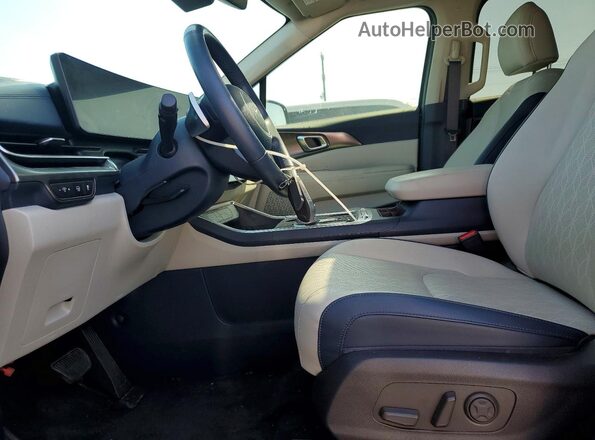 KNDNE5KA1S6058788 2025 KIA CARNIVAL Charcoal Вид салону спереду