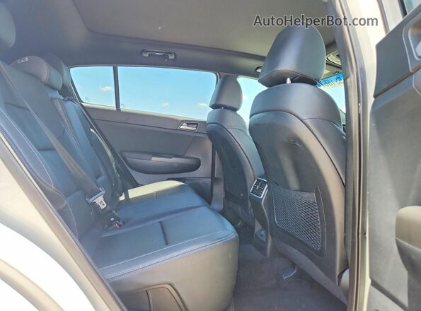 KNDP63AC2N7980532 2022 KIA SPORTAGE White უკანა სავარძლების ხედი