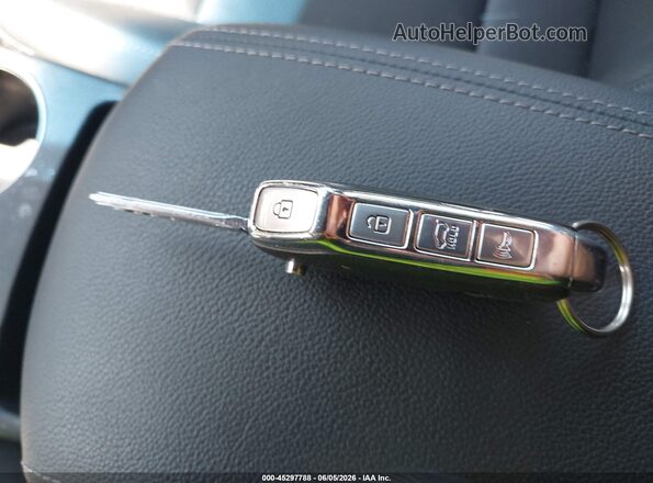 KNDP6CAC2N7012401 2022 KIA SPORTAGE Красный Вид панели приборов