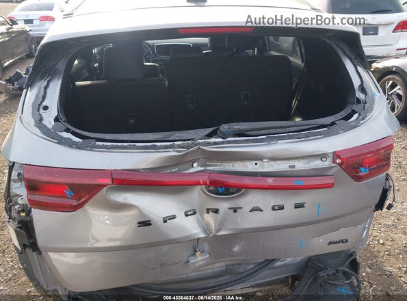 KNDP6CAC5M7912658 2021 KIA SPORTAGE Серебряный Вид спереди