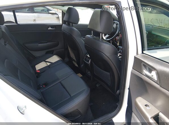 KNDP6CAC8N7018705 2022 KIA SPORTAGE White Vista de la etiqueta del VIN