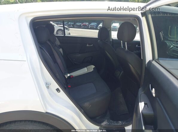 KNDPB3AC0G7795037 2016 KIA SPORTAGE White Vista de la etiqueta del VIN