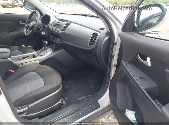 KNDPB3AC2G7861359 2016 KIA SPORTAGE Silver წინა სალონის ხედი
