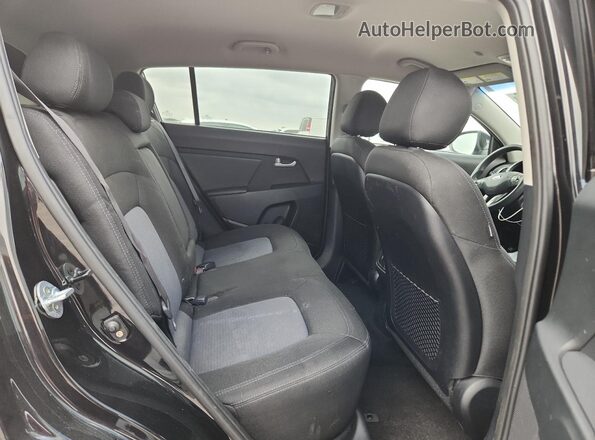 KNDPB3AC5G7808106 2016 KIA SPORTAGE Black Вид задньої частини салону