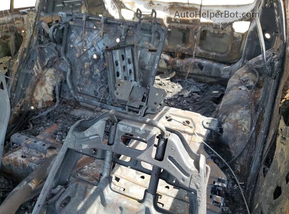 KNDPB3AC5G7846046 2016 KIA SPORTAGE Burn Vista de los asientos traseros