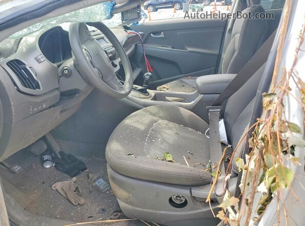KNDPB3AC7G7806499 2016 KIA SPORTAGE White Սալոնի դիմացի տեսք
