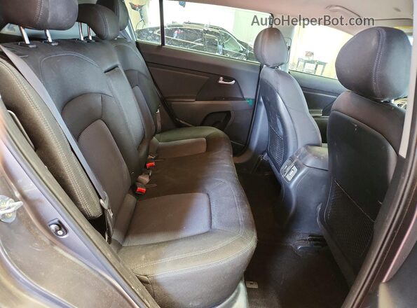 KNDPB3AC7G7823741 2016 KIA SPORTAGE Gray Սալոնի հետևի տեսք