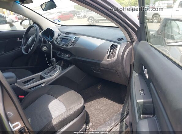 KNDPB3AC8G7844890 2016 KIA SPORTAGE Gray Вид салону спереду