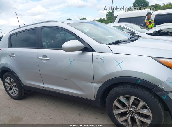 KNDPBCAC1G7801069 2016 KIA SPORTAGE Silver Вид задньої частини салону