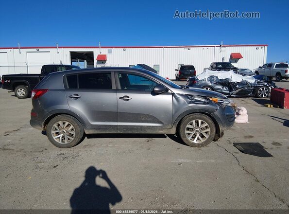 KNDPBCAC2G7878002 2016 KIA SPORTAGE Silver Vista interior trasera