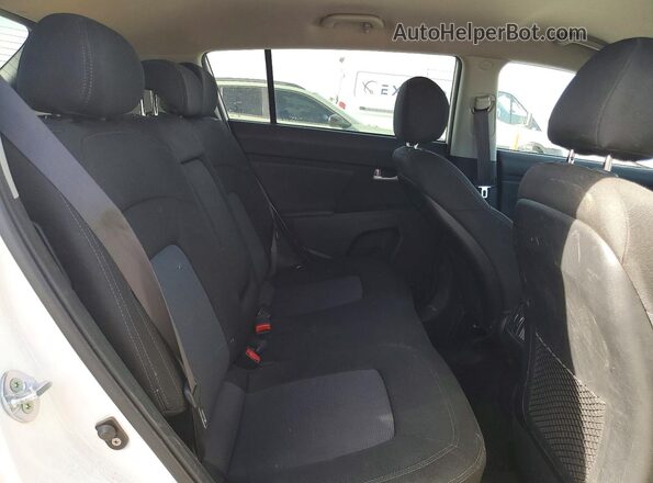 KNDPBCACXG7800888 2016 KIA SPORTAGE White 