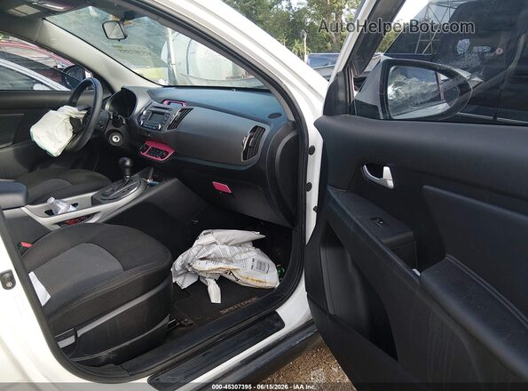 KNDPBCACXG7820719 2016 KIA SPORTAGE White Vista interior delantera