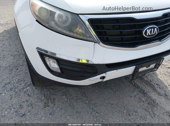 KNDPCCA63G7815899 2016 KIA SPORTAGE Белый Вид спереди