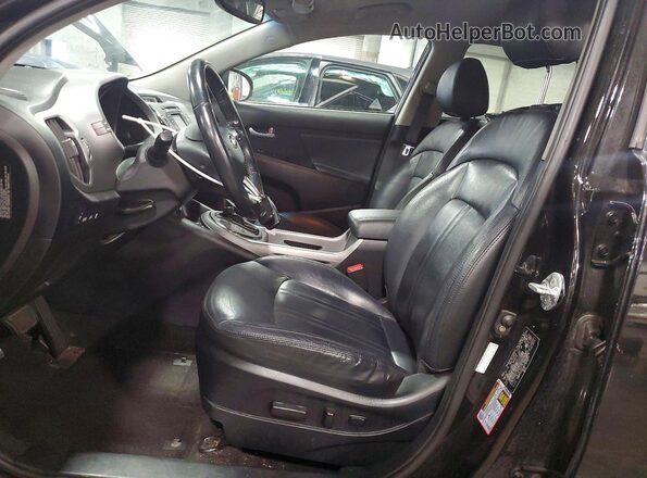 KNDPCCAC1G7816877 2016 KIA SPORTAGE Black Front interior view