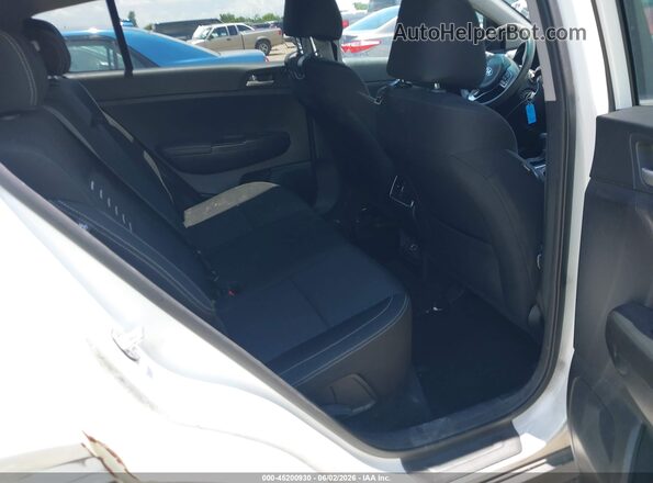 KNDPM3AC0J7340318 2018 KIA SPORTAGE White 