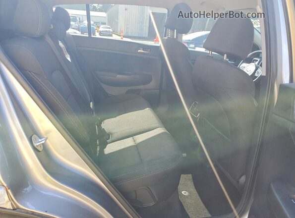KNDPM3AC1K7620220 2019 KIA SPORTAGE Silver Vista interior trasera