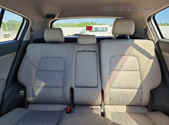 KNDPM3AC3H7233144 2017 KIA SPORTAGE White Vista de los asientos traseros