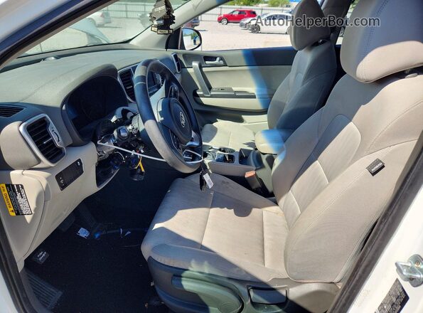 KNDPM3AC3H7233144 2017 KIA SPORTAGE White Vista interior delantera