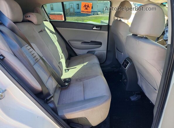 KNDPM3AC3J7487099 2018 KIA SPORTAGE White 