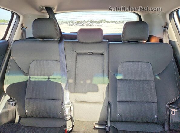 KNDPM3AC3L7823451 2020 KIA SPORTAGE Silver Widok tylnych siedzeń