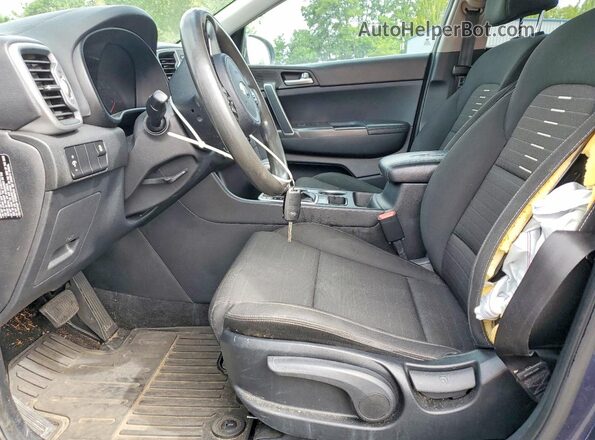 KNDPM3AC4J7337650 2018 KIA SPORTAGE Gray Front interior view