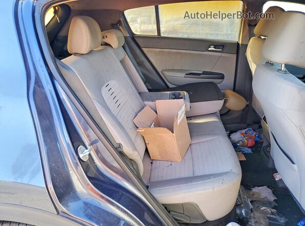 KNDPM3AC4J7412475 2018 KIA SPORTAGE Угольный Вид задней части салона