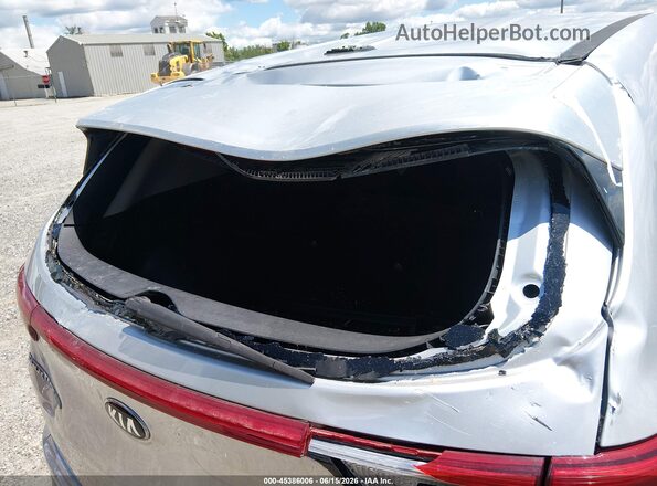 KNDPM3AC5J7480476 2018 KIA SPORTAGE Silver Вид спереду