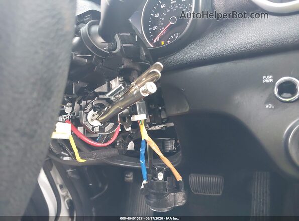 KNDPM3AC5L7759381 2020 KIA SPORTAGE White Vista frontal